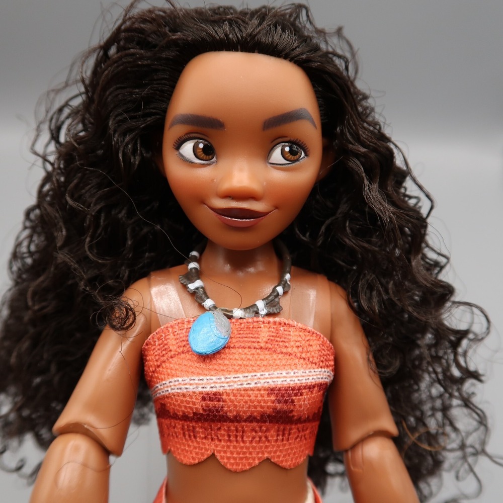 Disney Store  Moana Doll 11"‎ Articulated Posible